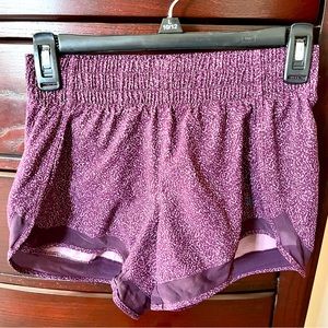 Athleta 3” running short.